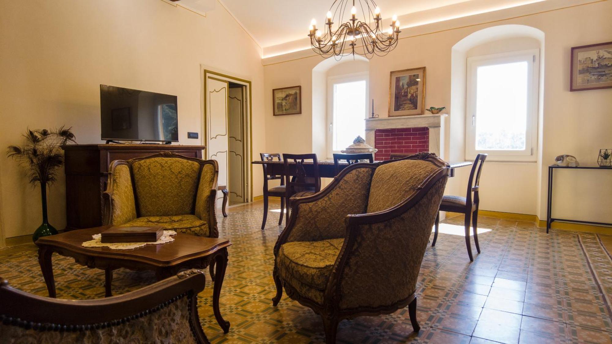 Casa E Mansarda Delle Mura * Ameglia