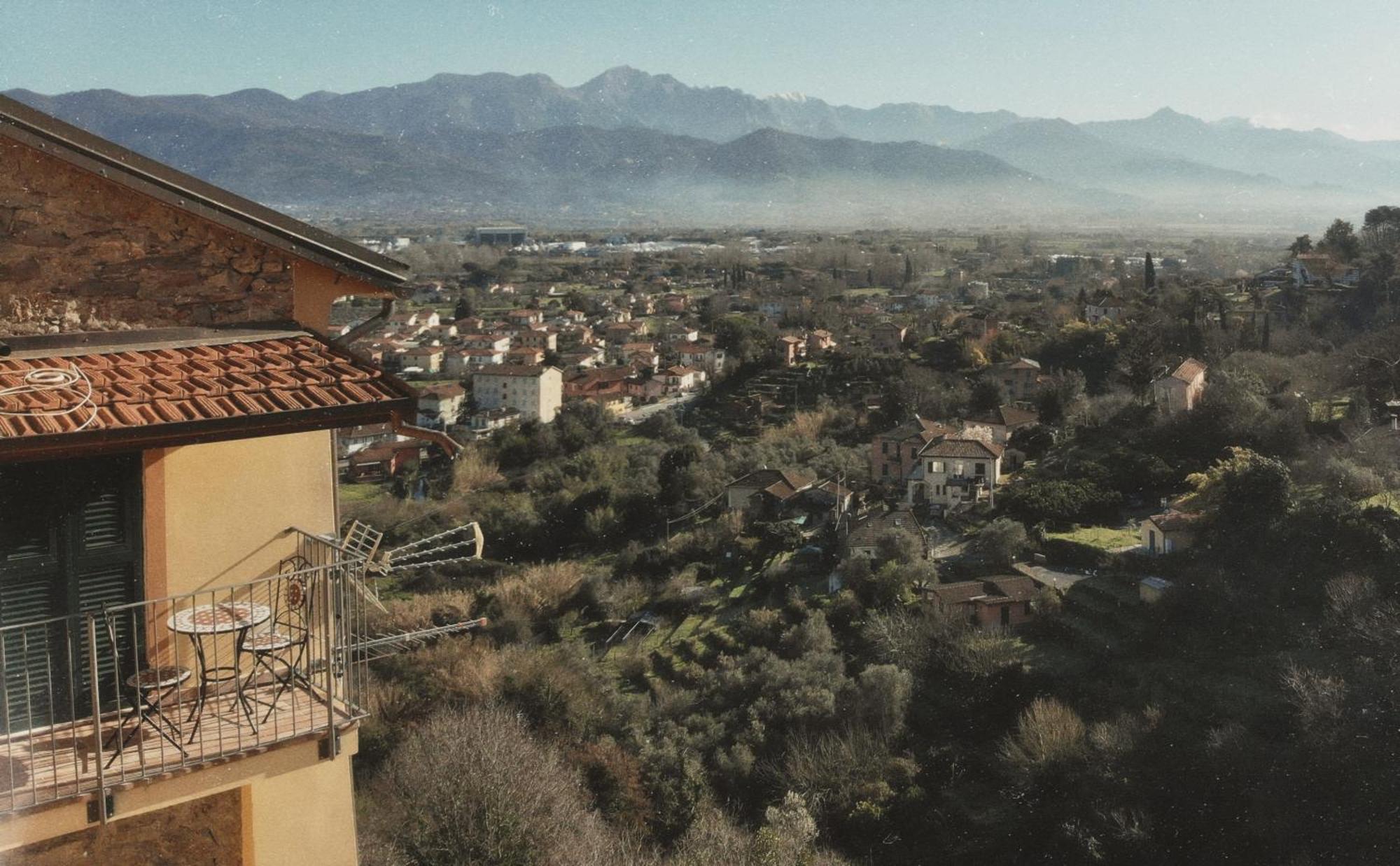 Casa E Mansarda Delle Mura Ameglia